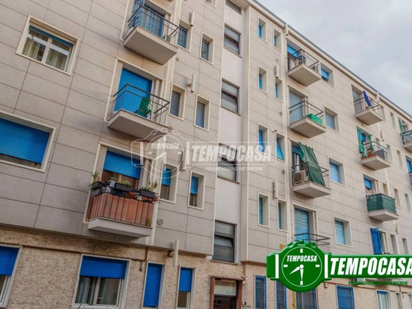 appartamento in vendita a Cesano Boscone in zona Villaggio Giardino