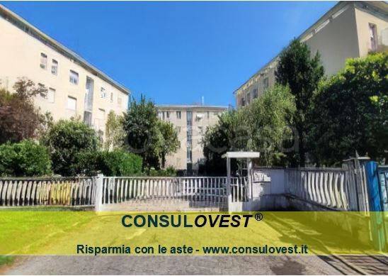appartamento in vendita a Cesano Boscone in zona Villaggio Giardino