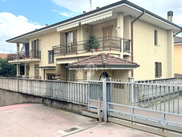 appartamento in vendita a Cesate