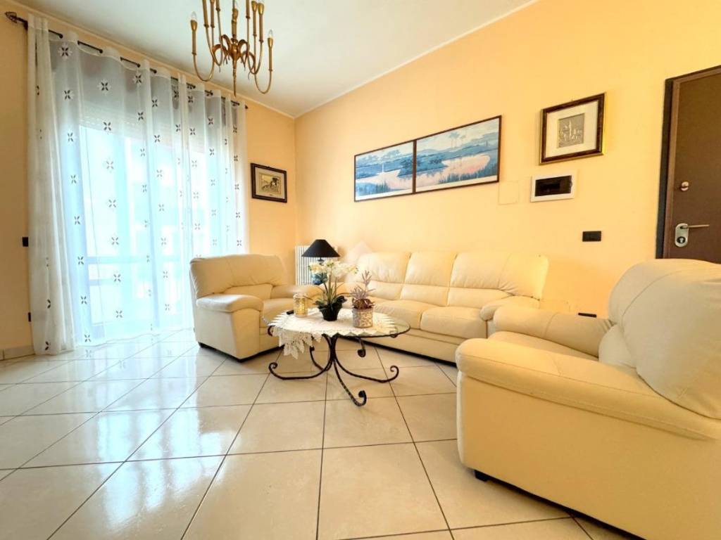 appartamento in vendita a Cesate