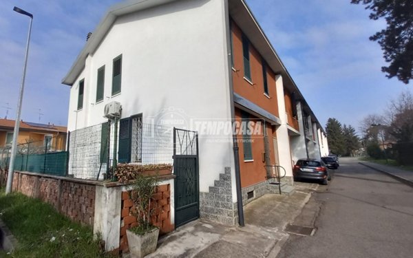 casa indipendente in vendita a Cesate