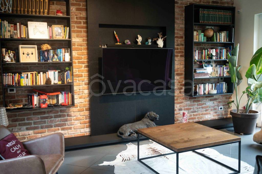 casa indipendente in vendita a Cesate