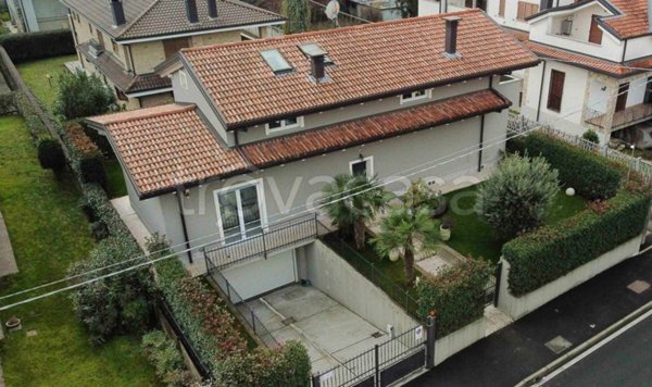 casa indipendente in vendita a Cesate