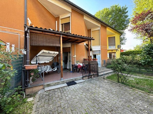 casa indipendente in vendita a Cesate