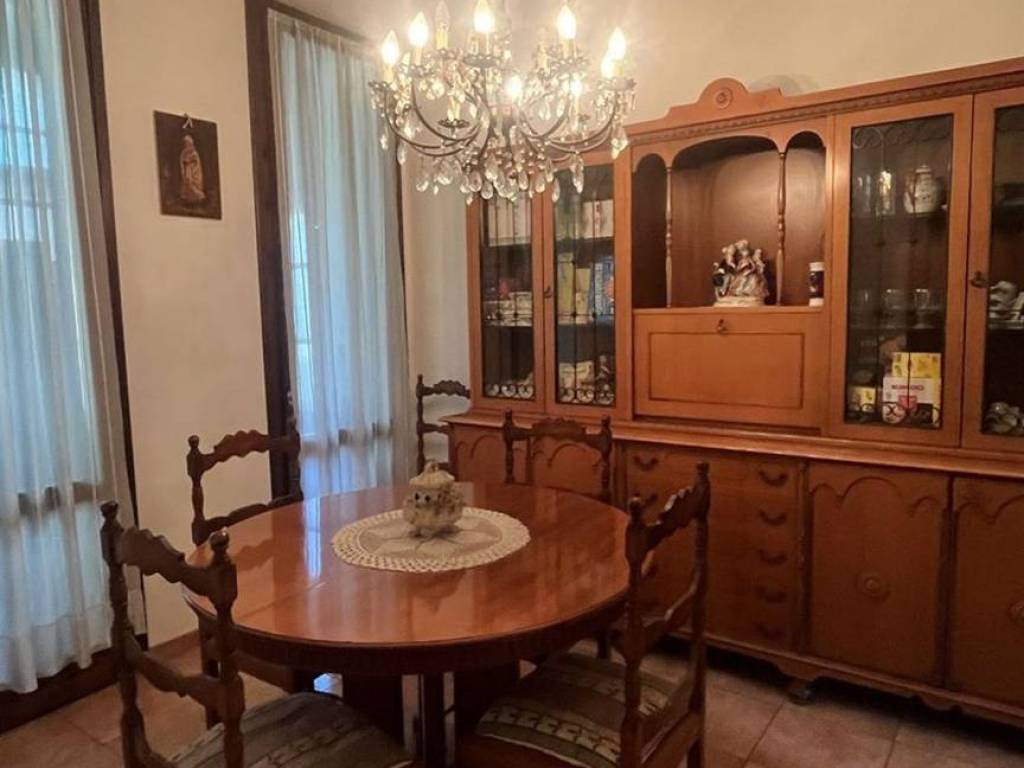 casa indipendente in vendita a Cesate