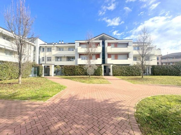 appartamento in vendita a Cesate