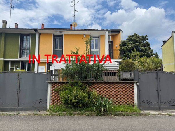 casa indipendente in vendita a Cesate