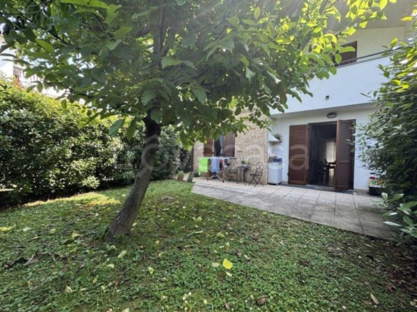 casa indipendente in vendita a Cesate
