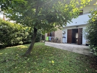 casa indipendente in vendita a Cesate