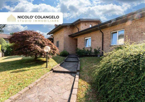 casa indipendente in vendita a Cesate