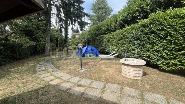 casa indipendente in vendita a Cesate