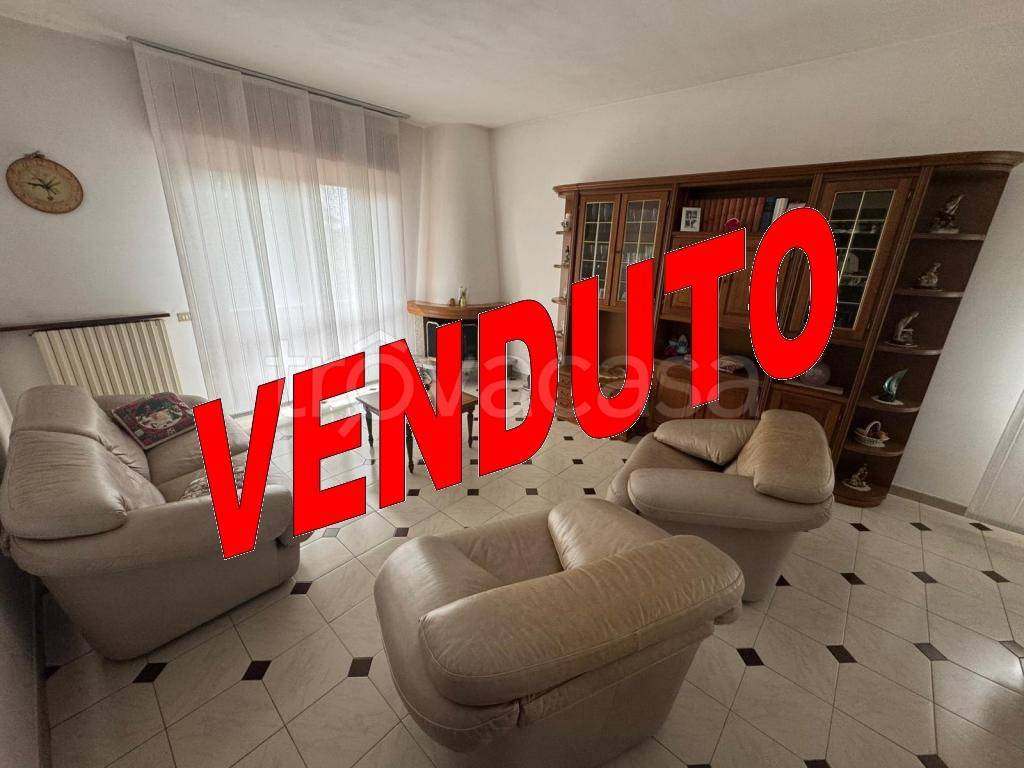 appartamento in vendita a Cesate
