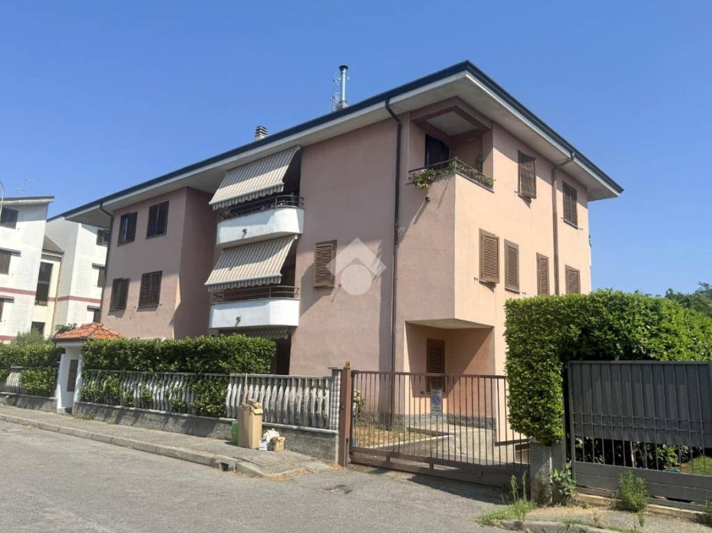 appartamento in vendita a Cesate