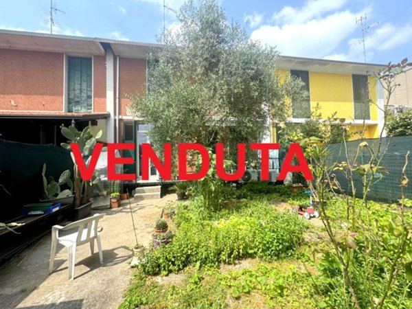 casa indipendente in vendita a Cesate