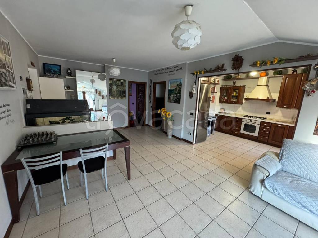 appartamento in vendita a Cesate