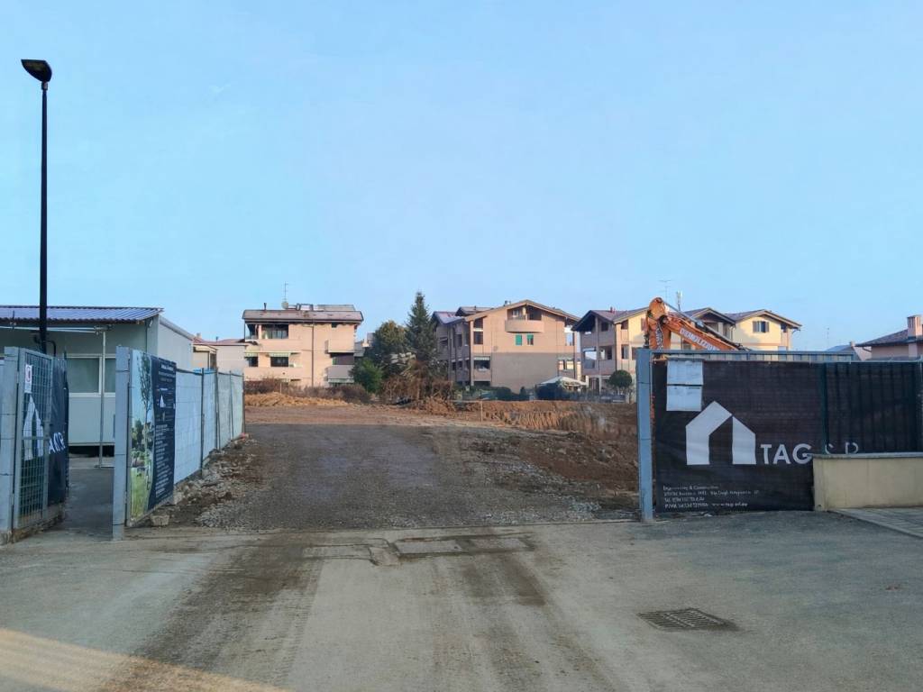 casa indipendente in vendita a Cesate