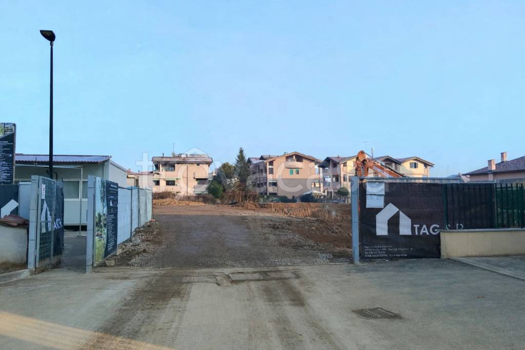 casa indipendente in vendita a Cesate