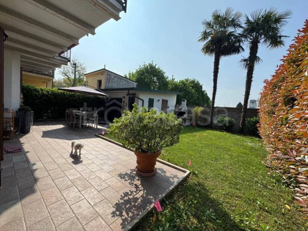 casa indipendente in vendita a Cesate