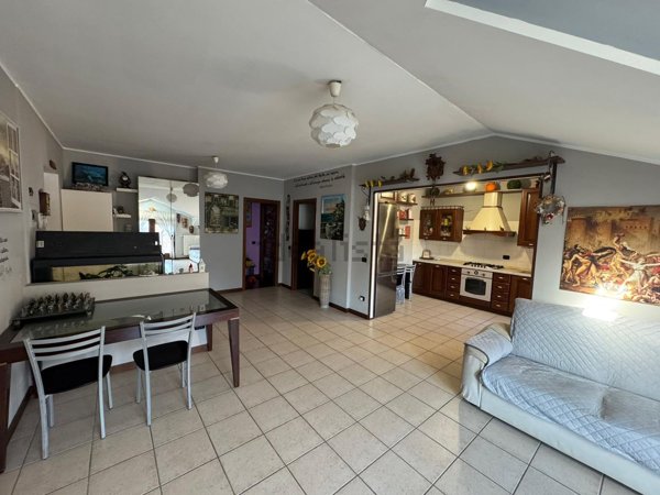 appartamento in vendita a Cesate