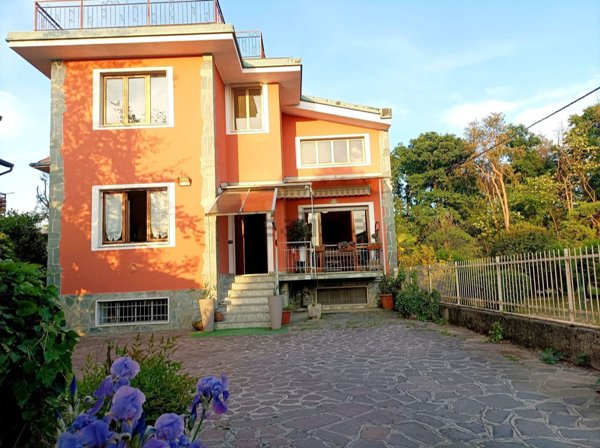 casa indipendente in vendita a Cesate