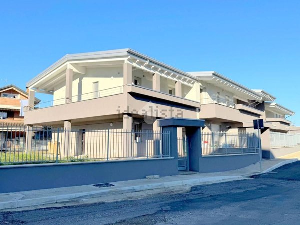 casa indipendente in vendita a Cesate