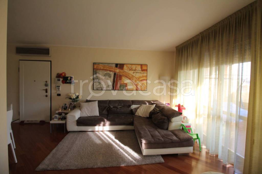 appartamento in vendita a Cesate