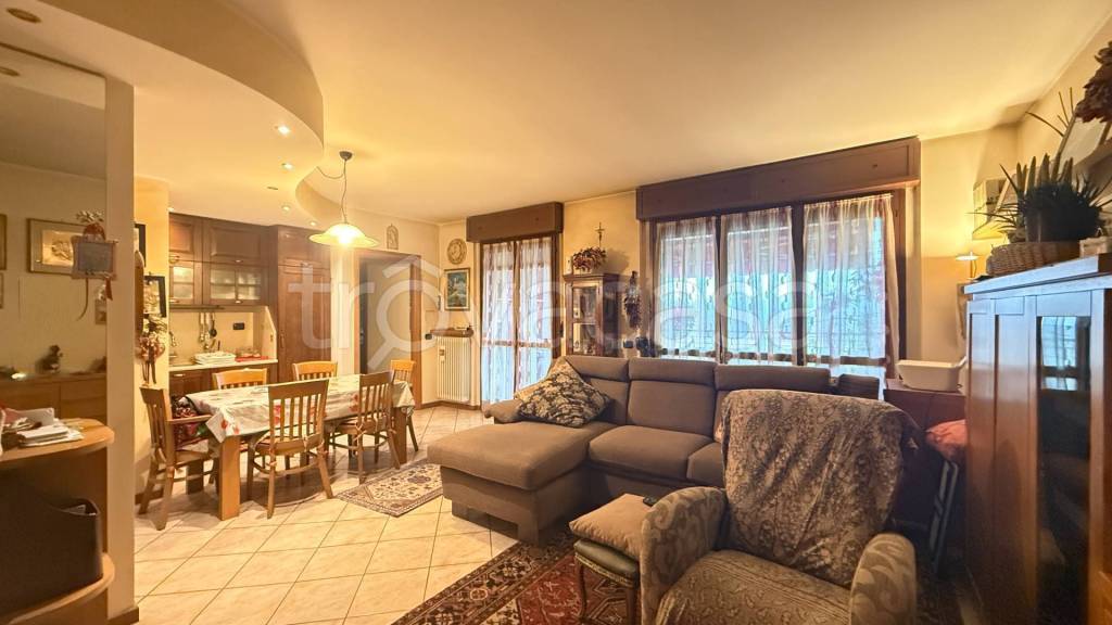 appartamento in vendita a Cesate