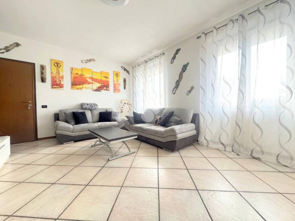 appartamento in vendita a Cesate