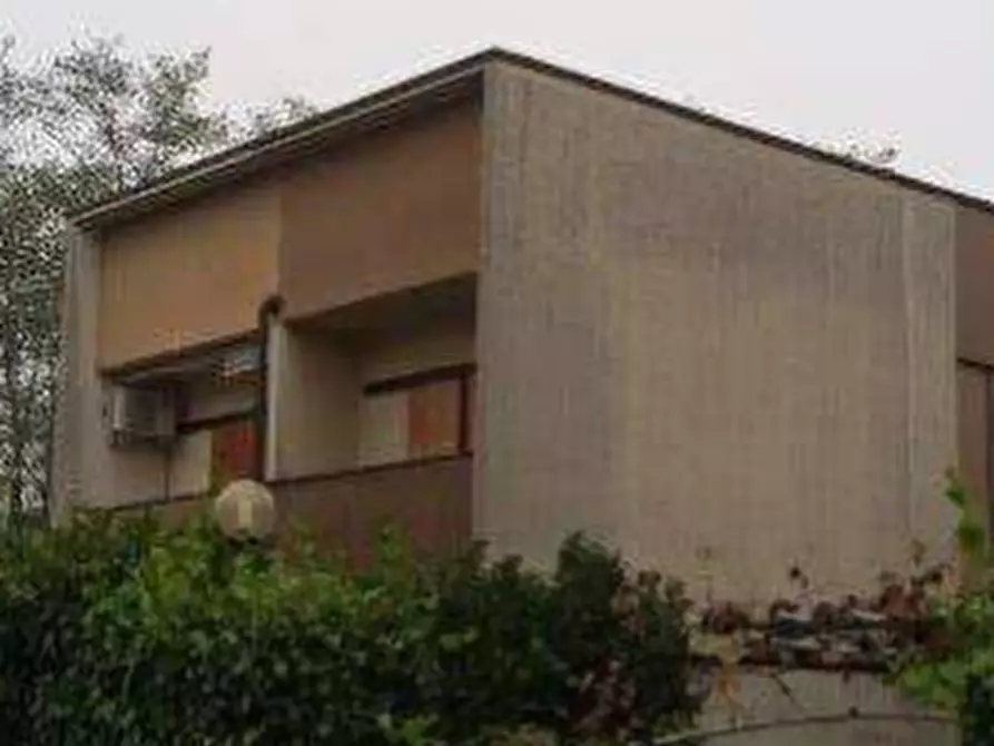 casa indipendente in vendita a Cesate