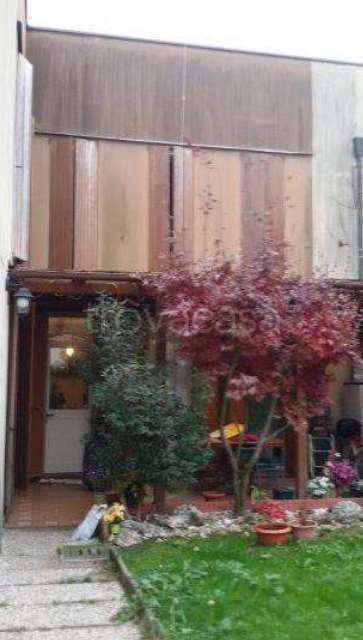 casa indipendente in vendita a Cesate