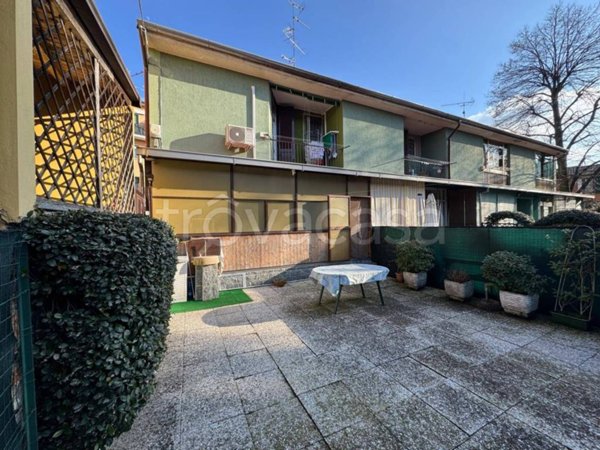 casa indipendente in vendita a Cesate