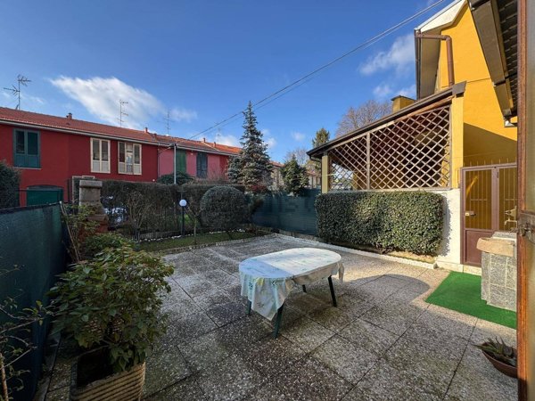 casa indipendente in vendita a Cesate