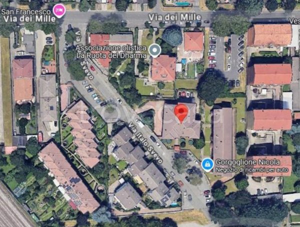 locale commerciale in vendita a Cesate