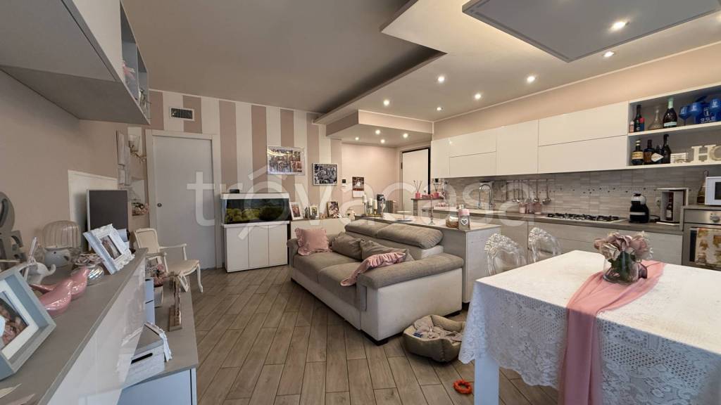 appartamento in vendita a Cesate