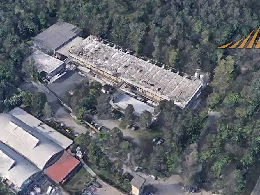 capannone in vendita a Cesate