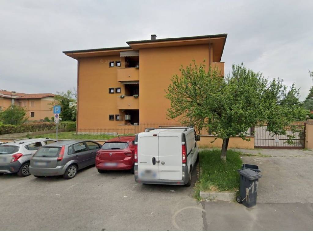 locale commerciale in vendita a Cesate