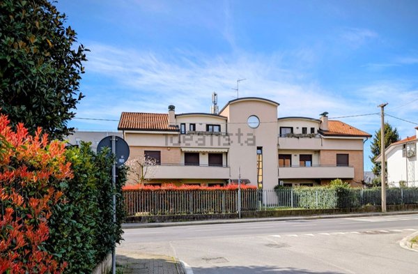 appartamento in vendita a Cesate