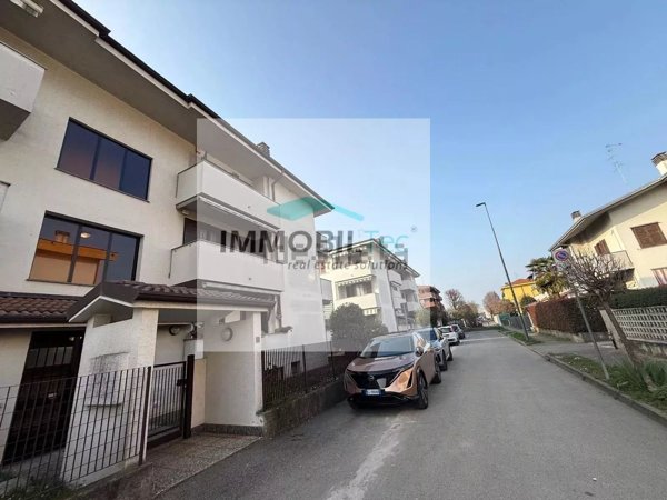 appartamento in vendita a Cesate