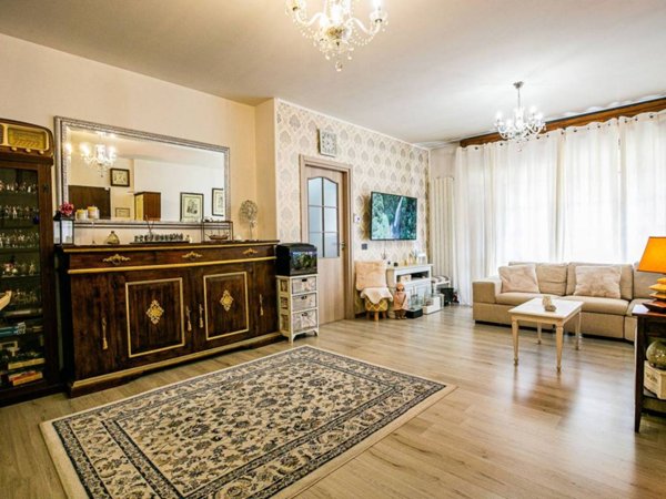 appartamento in vendita a Cesate