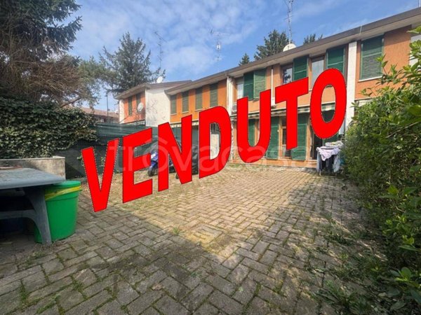 casa indipendente in vendita a Cesate