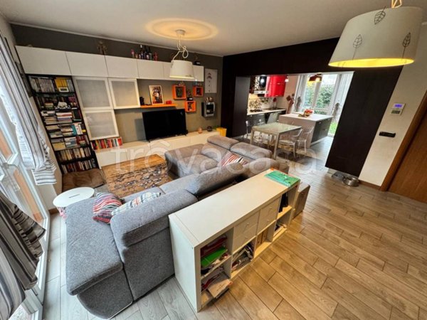 casa indipendente in vendita a Cesate