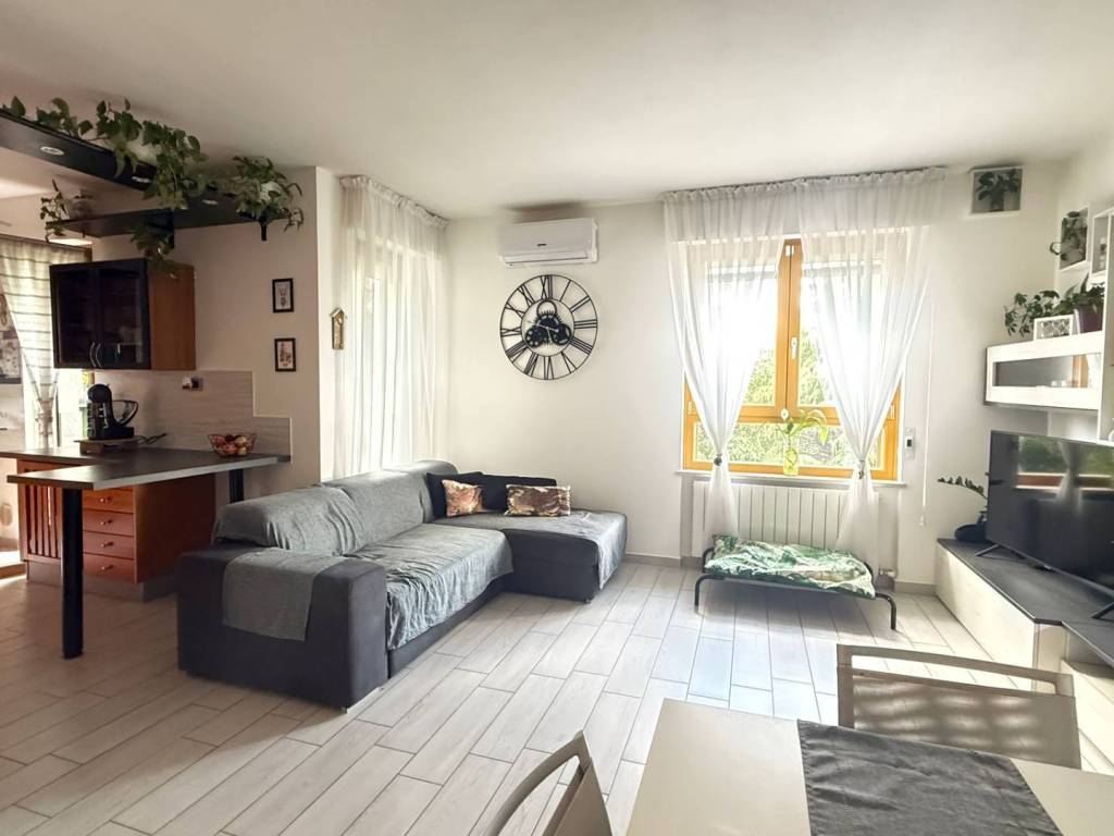 appartamento in vendita a Cesate
