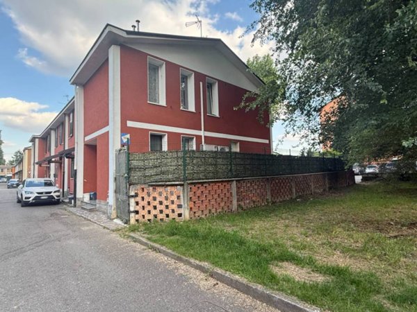 casa indipendente in vendita a Cesate