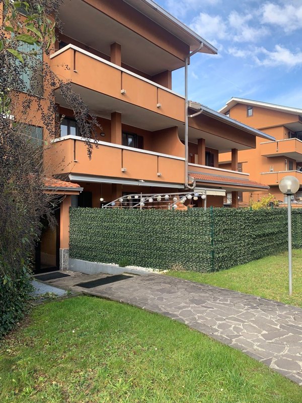 appartamento in vendita a Cesate