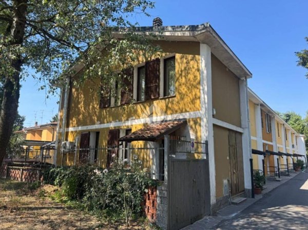 casa indipendente in vendita a Cesate
