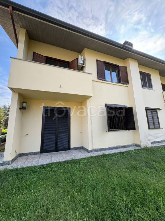casa indipendente in vendita a Cesate