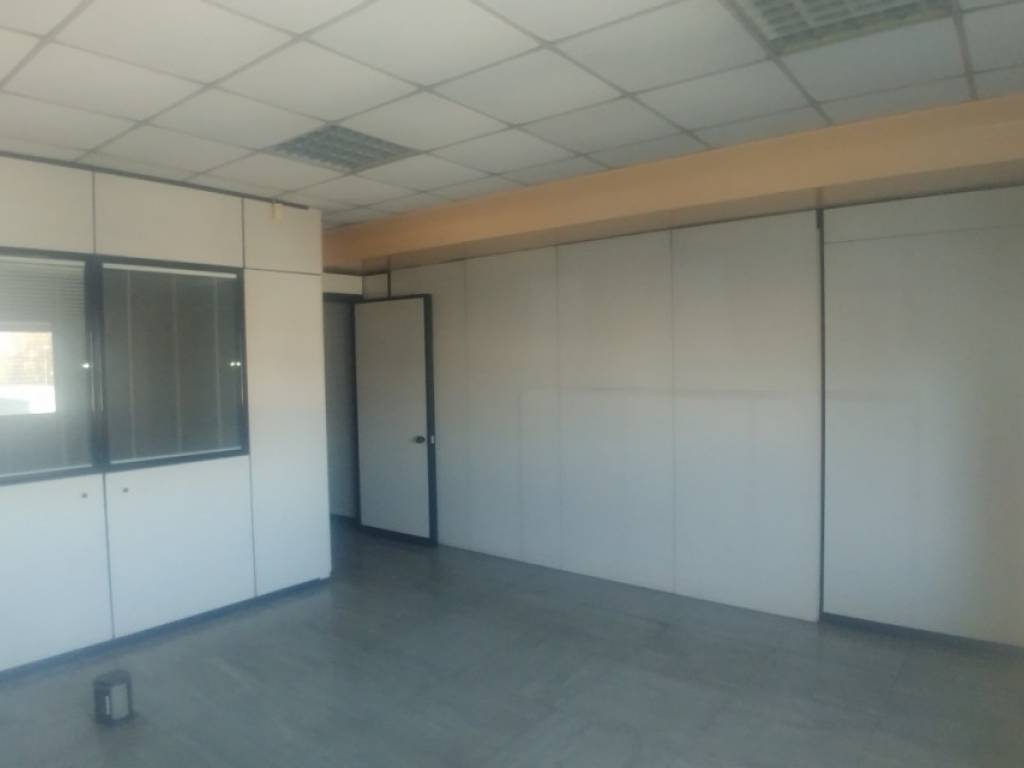 ufficio in vendita a Cinisello Balsamo in zona Robecco