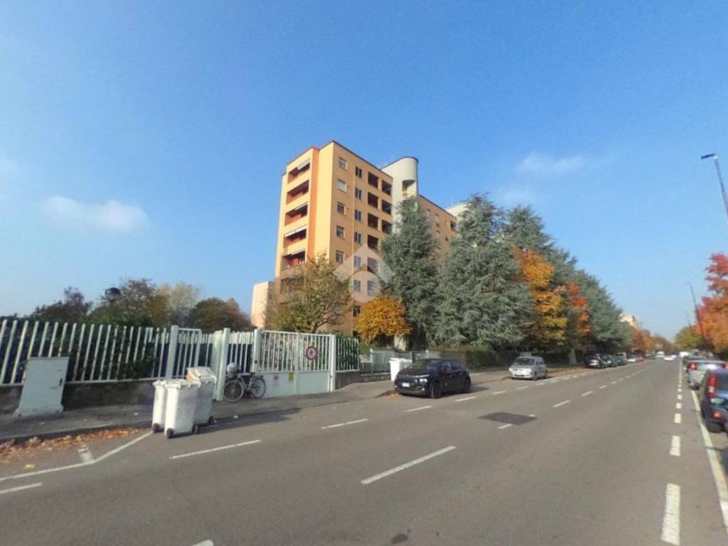appartamento in vendita a Cinisello Balsamo in zona Campo dei Fiori