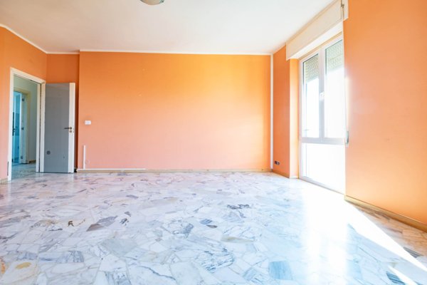 appartamento in vendita a Cinisello Balsamo in zona Crocetta