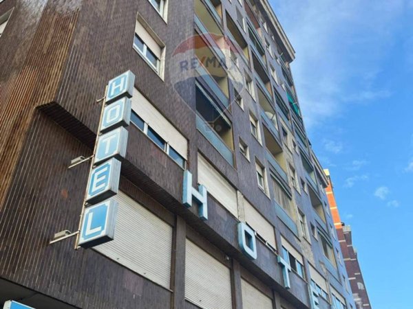 intera palazzina in vendita a Cinisello Balsamo in zona Robecco